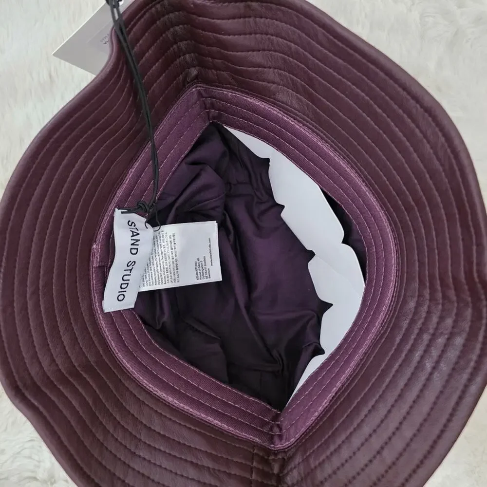 Stand Studio NWT Vida Faux Leather Grained Bucket Hat Burgundy Small